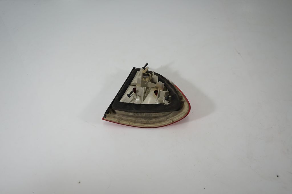 Rear/tail lights (5)