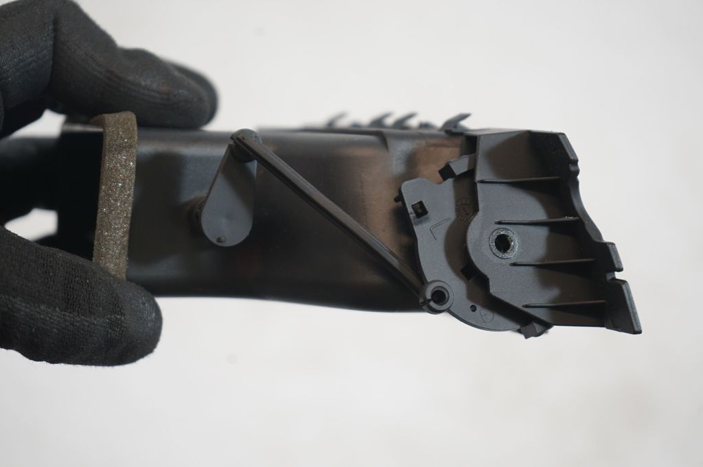 Dashboard side air vent grill/cover trim (6)