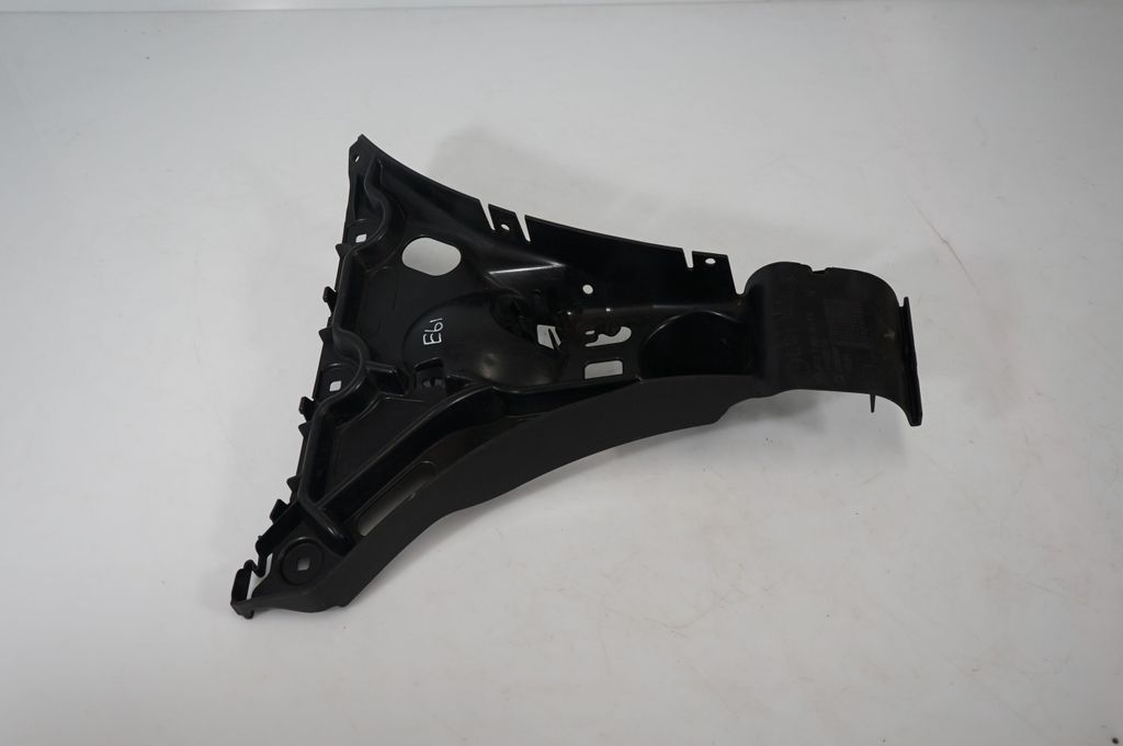 Rear bumper mounting bracket (4)