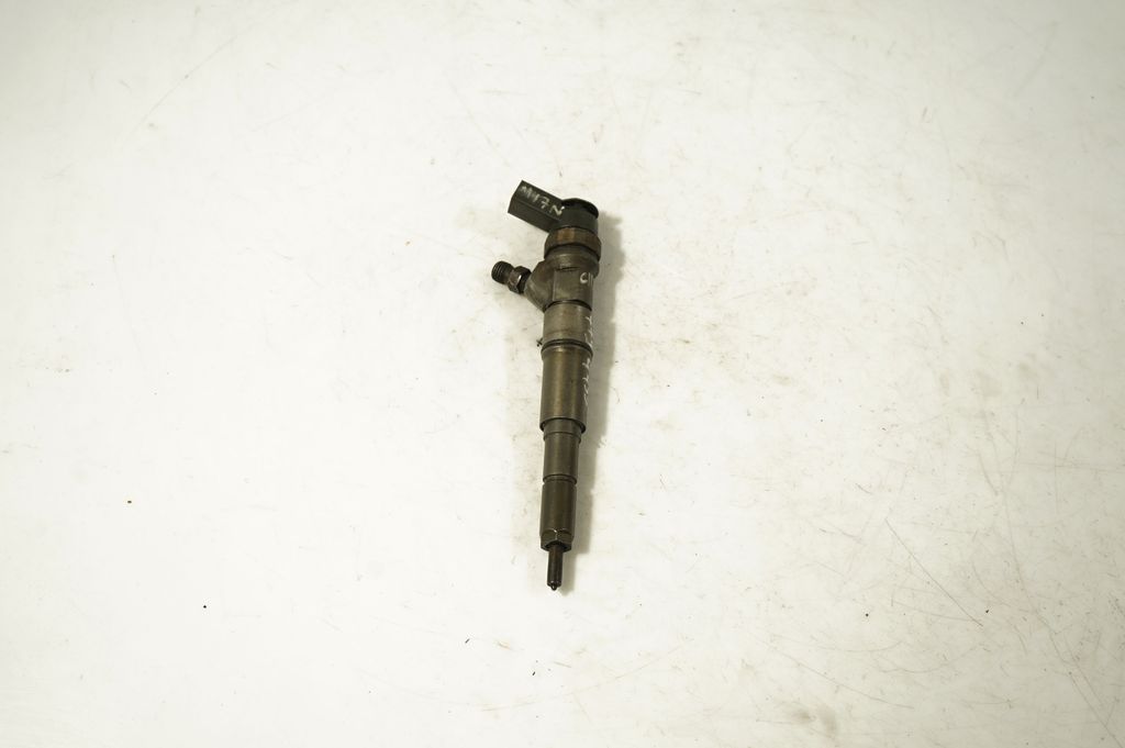 Fuel injector (5)