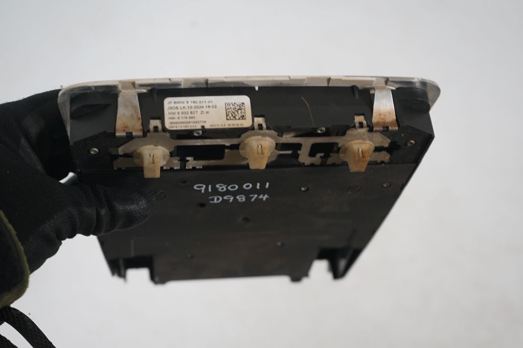 Headlining lighting console trim (7)