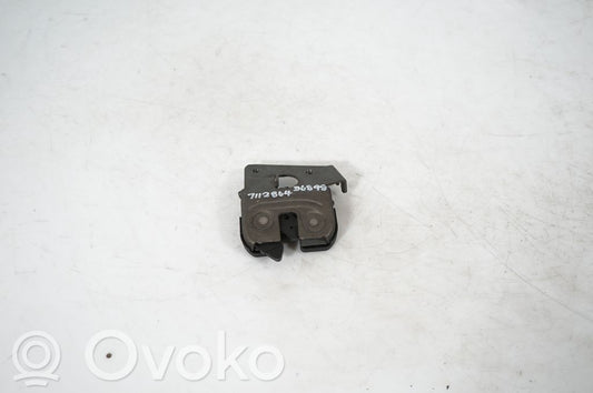 Seat back rest lock catch