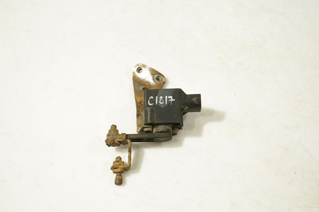 Headlight/headlamp level sensor (2)