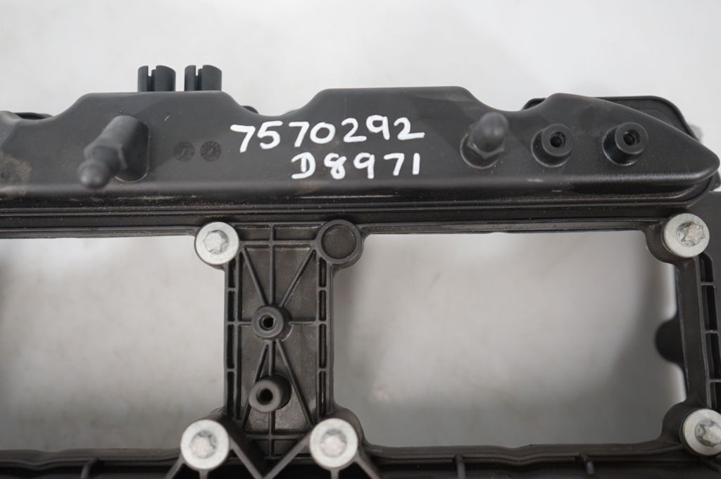 Rocker cam cover (10)