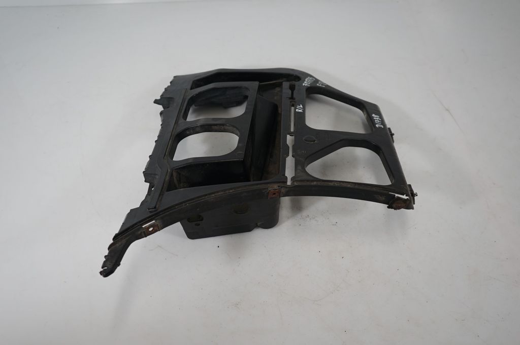 Rear bumper mounting bracket (4)