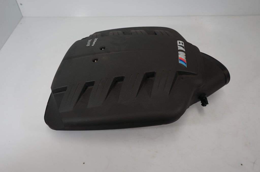 Engine cover (trim) (4)