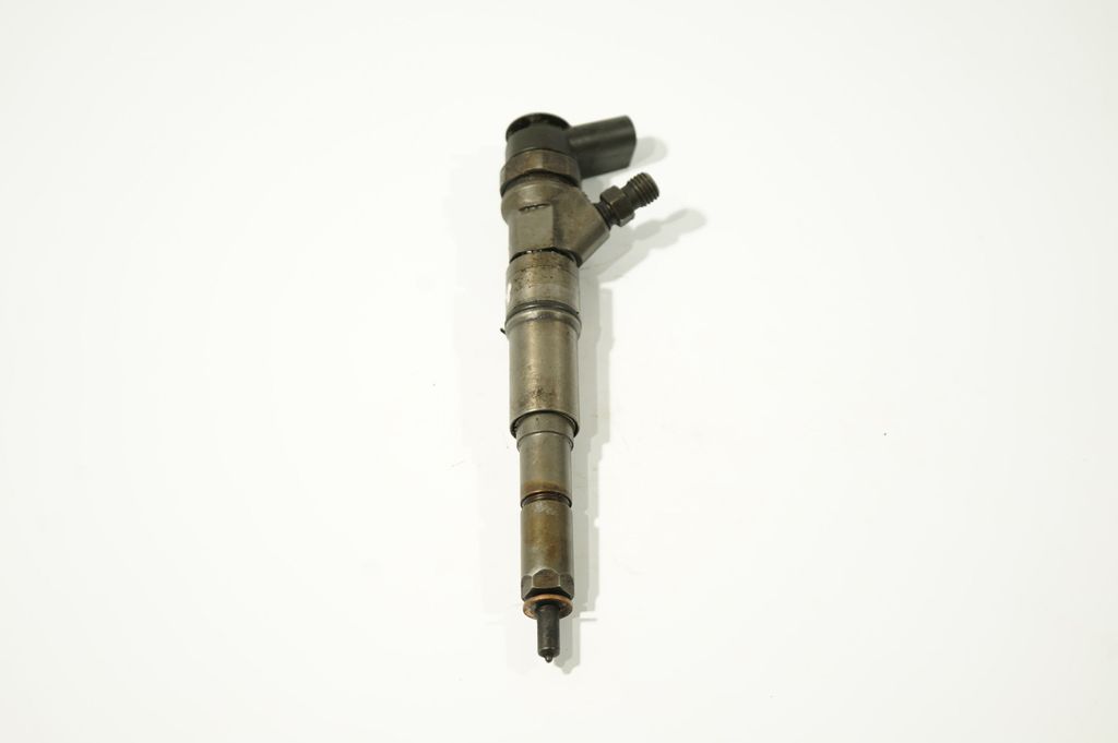Fuel injector (5)