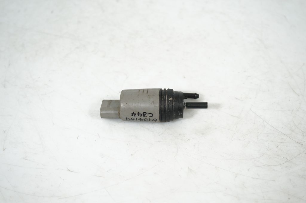 Windscreen/windshield washer pump (5)