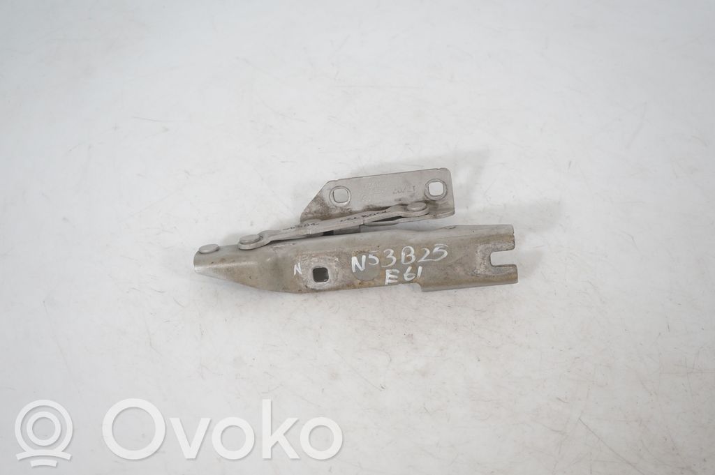 Engine bonnet/hood hinges (3)