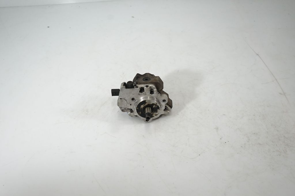 Fuel injection high pressure pump