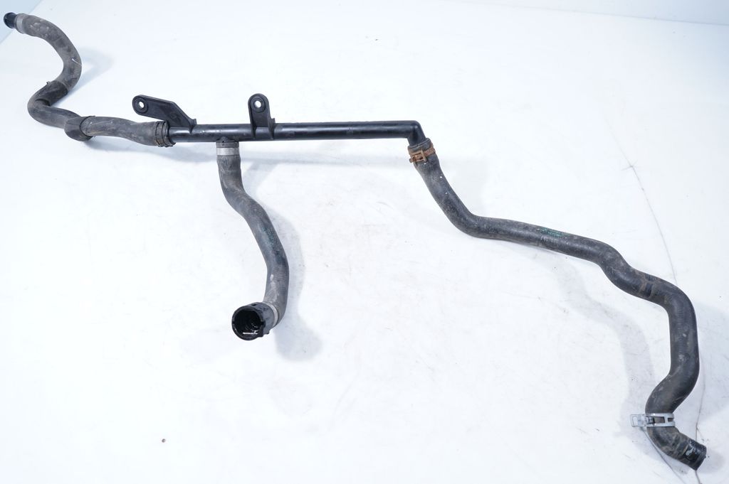 Engine coolant pipe/hose (3)