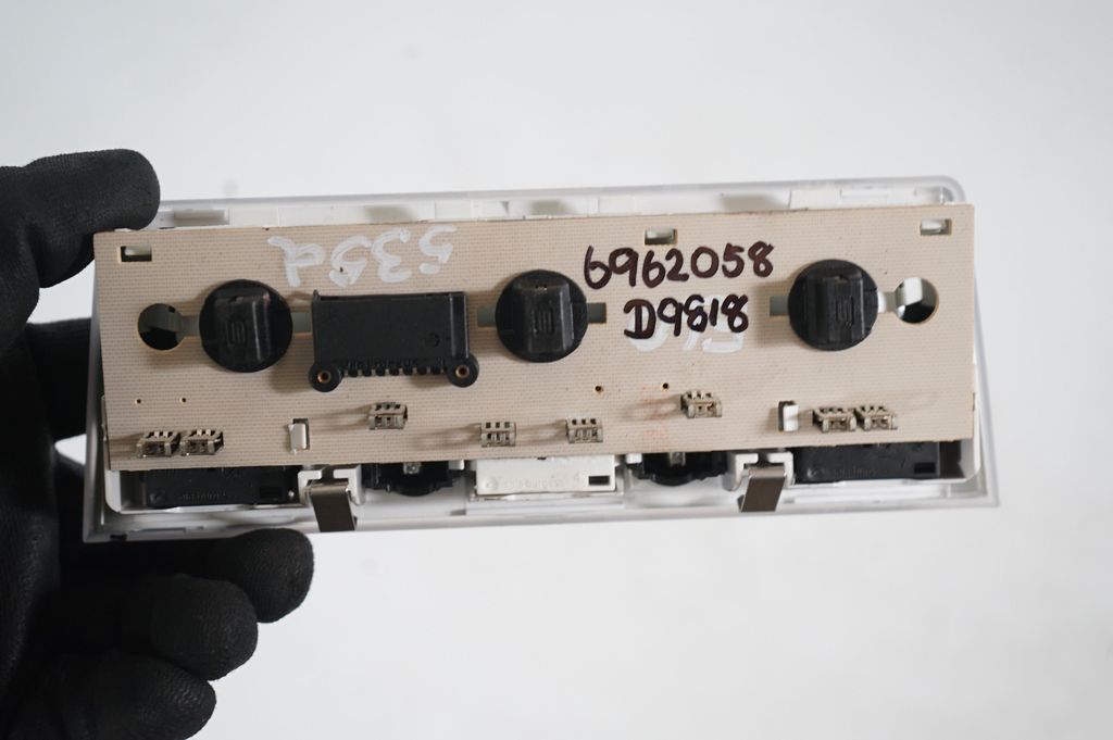 Front seat light (7)