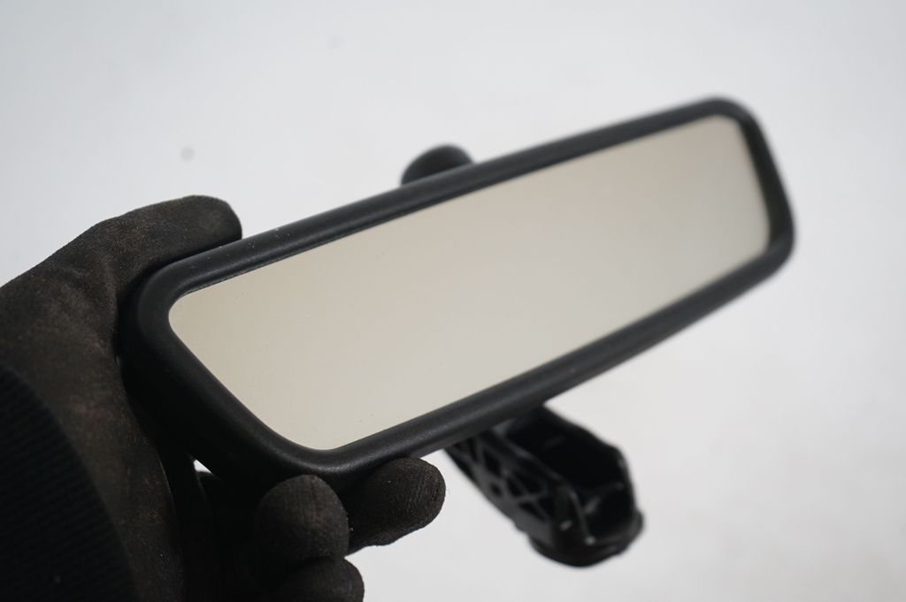 Rear view mirror (interior) (6)