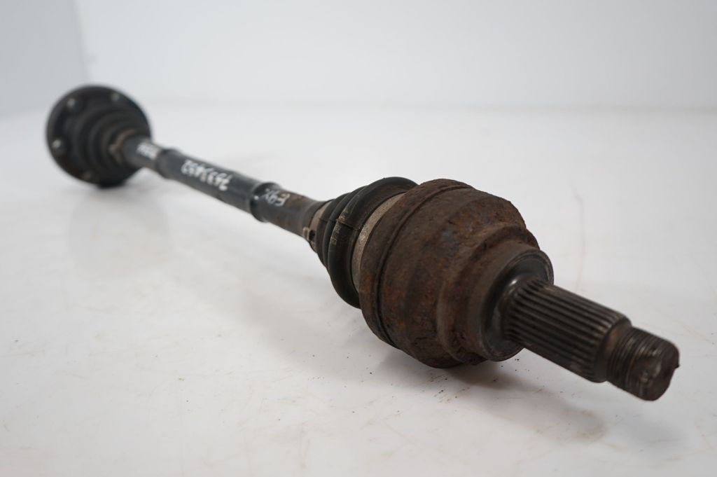 Rear driveshaft (5)