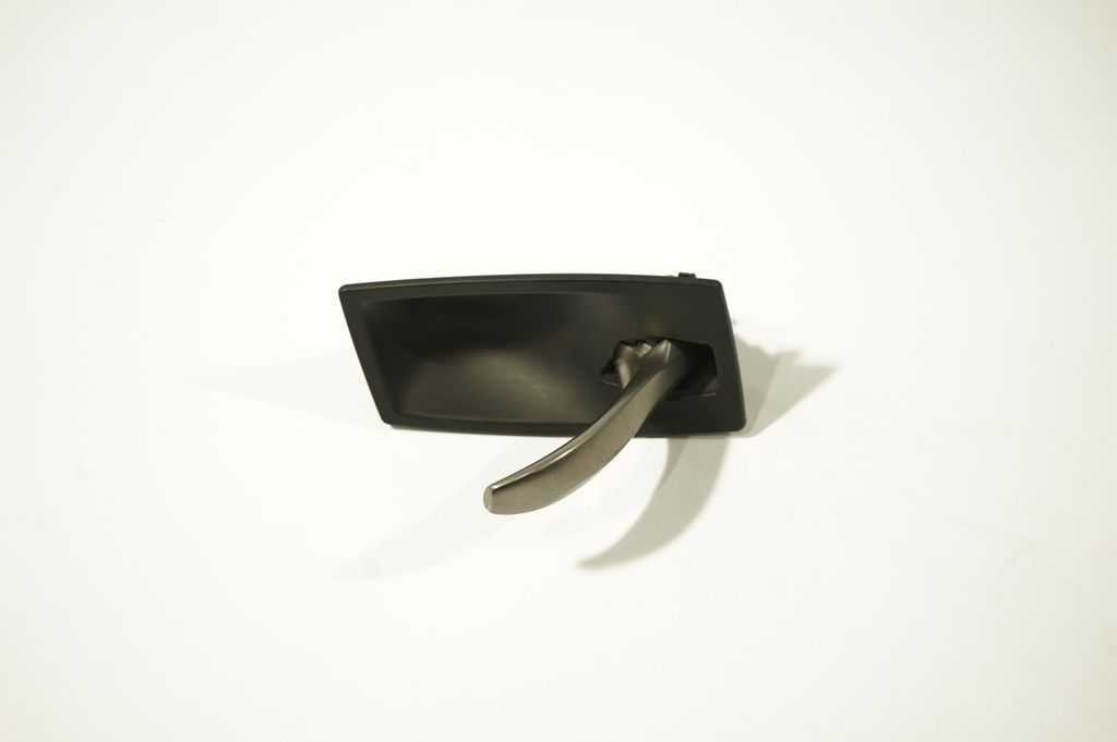 Rear door interior handle (6)
