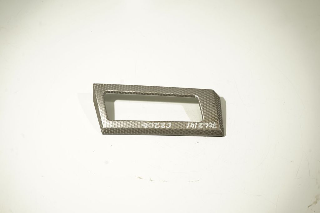 Dashboard glove box trim (7)
