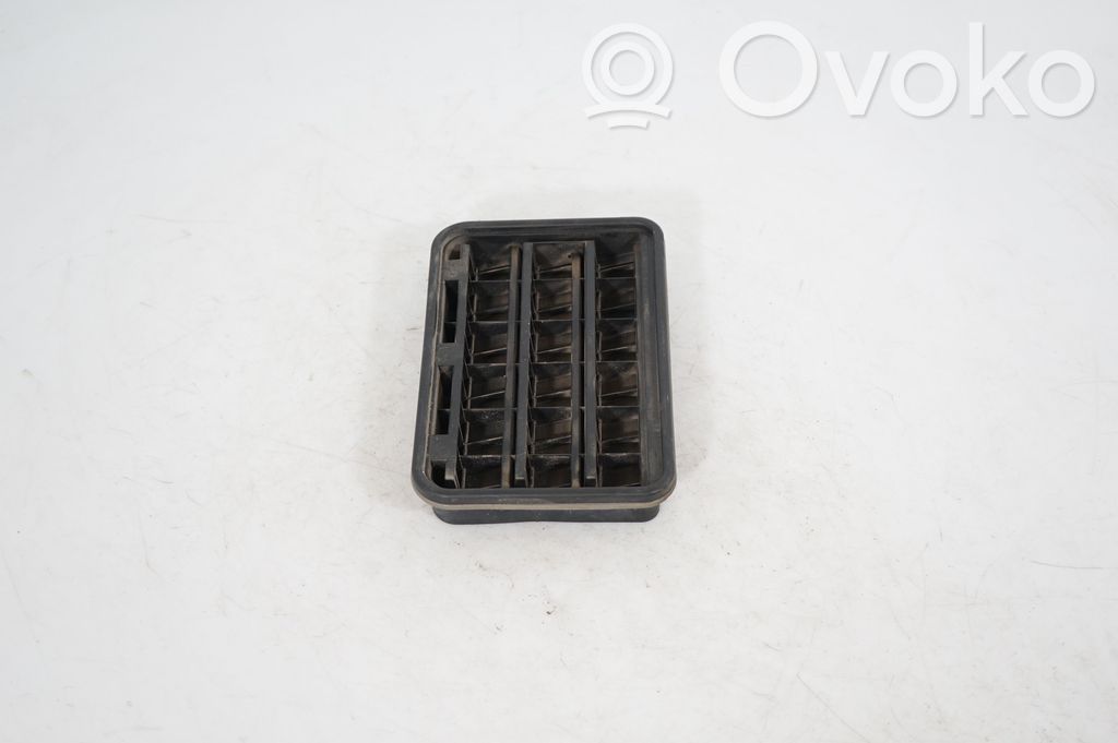 Quarter panel pressure vent (2)