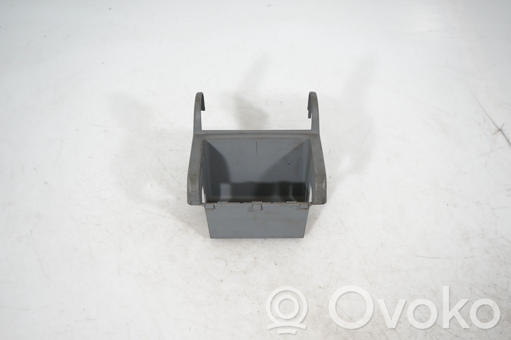 Other center console (tunnel) element (5)