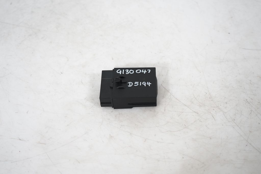 Seat belt warning relay (5)