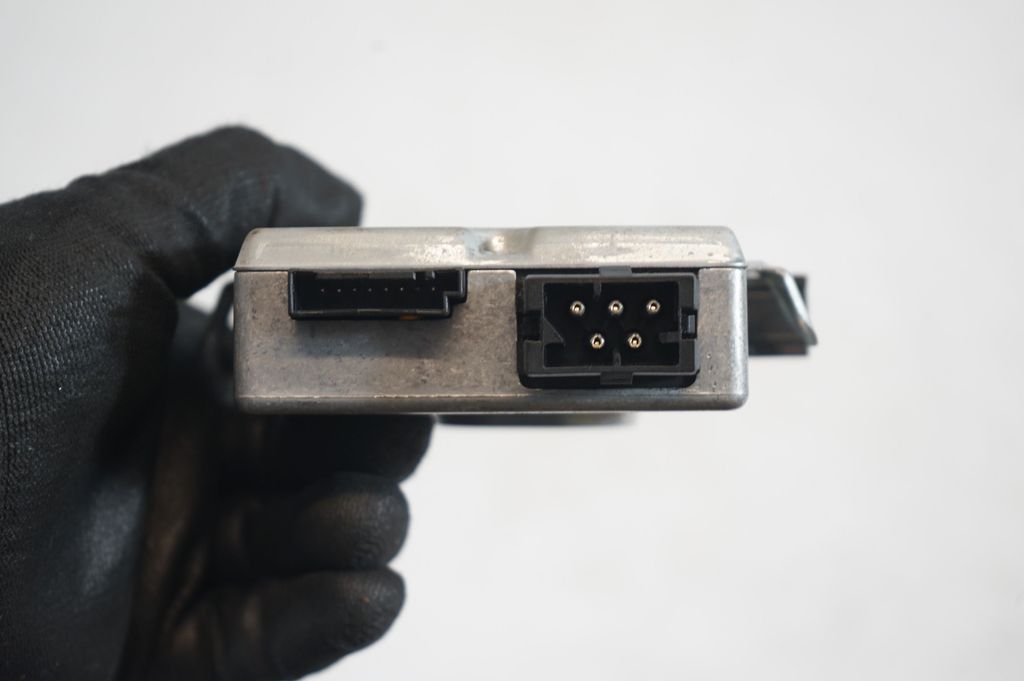 Door control unit/module (8)