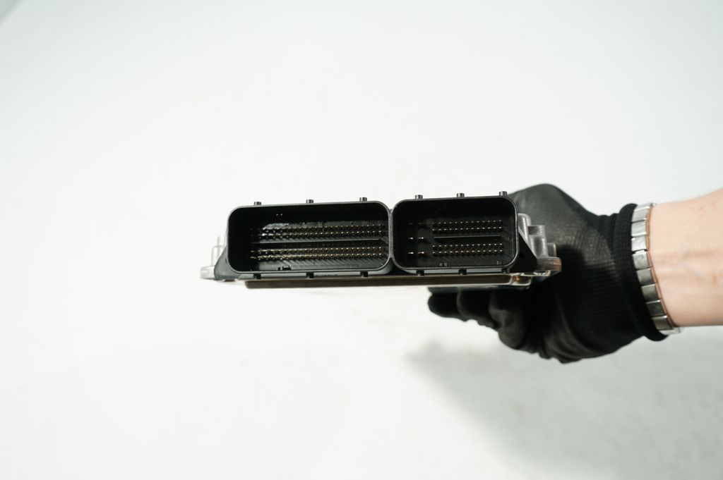 Engine control unit/module (8)