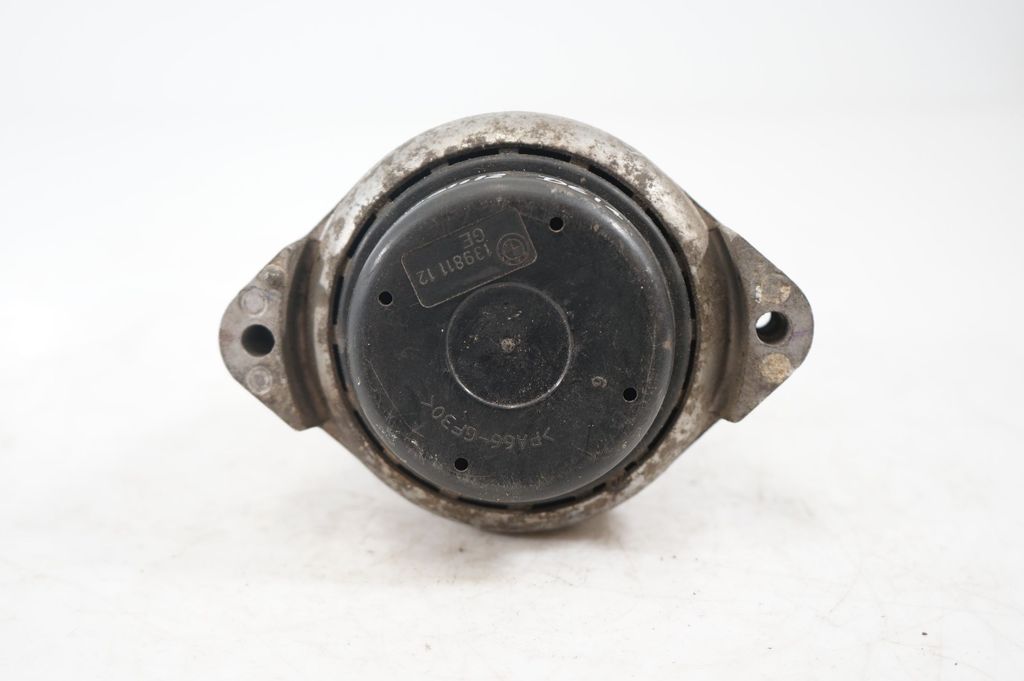 Engine mount bracket (6)