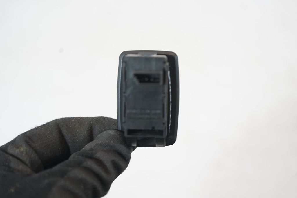 Electric window control switch (6)