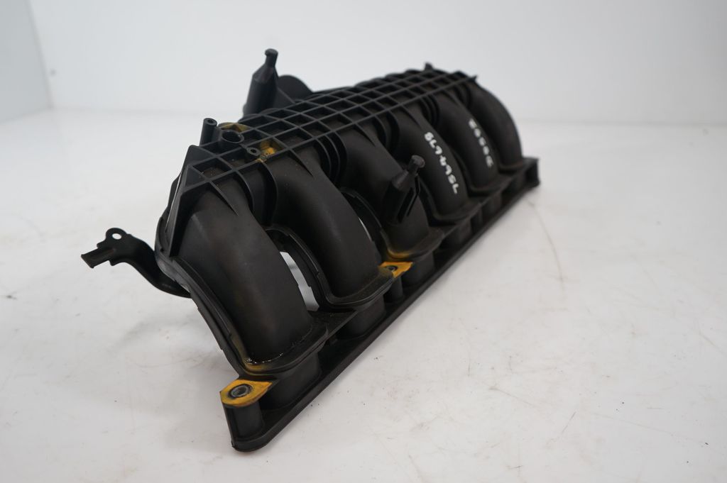 Intake manifold (6)