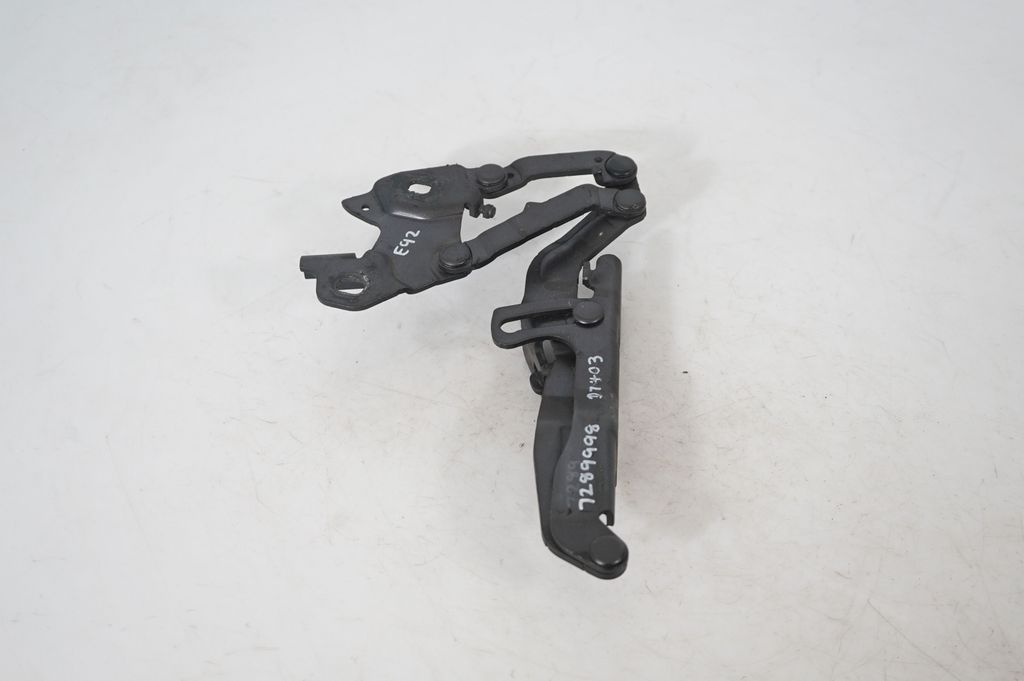 Engine bonnet/hood hinges (4)