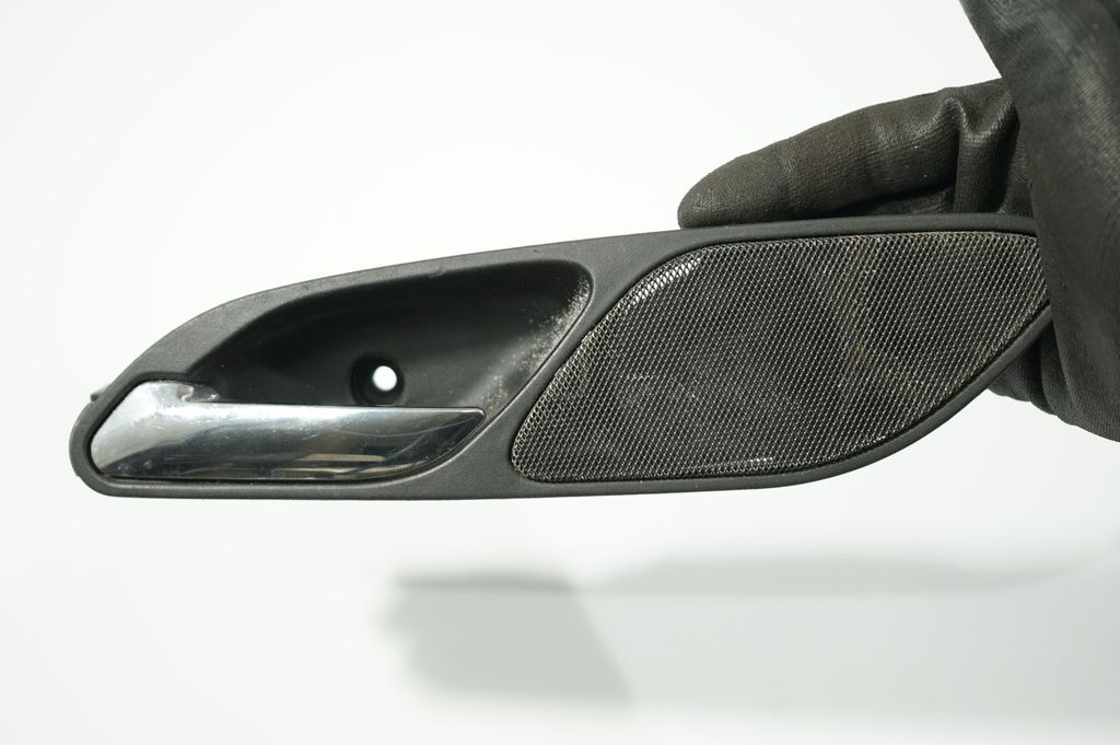 Front door interior handle (7)