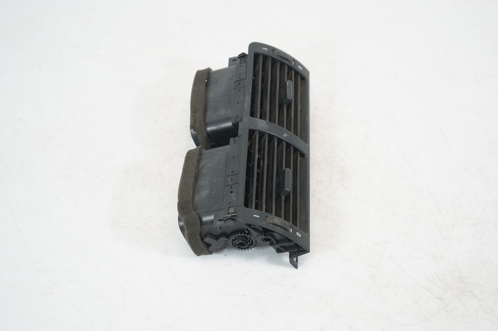 Dash center air vent grill (4)
