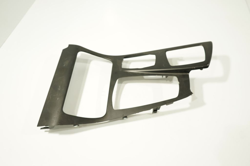 Other center console (tunnel) element (2)