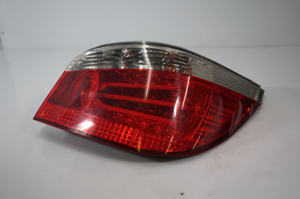 Rear/tail lights (5)
