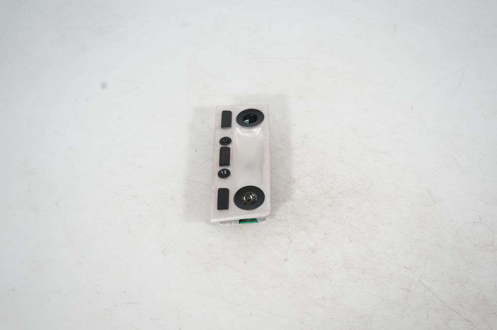 Front seat light (4)