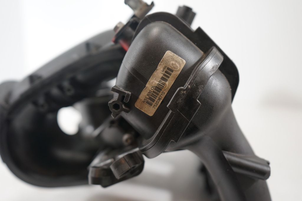 Intake manifold (7)