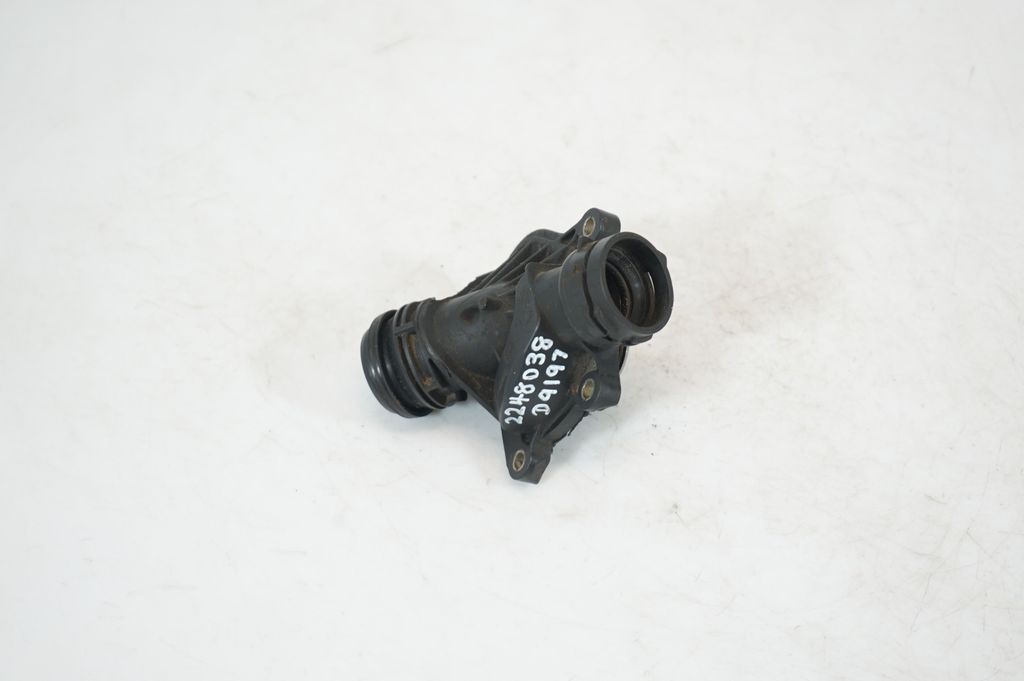 Thermostat/thermostat housing