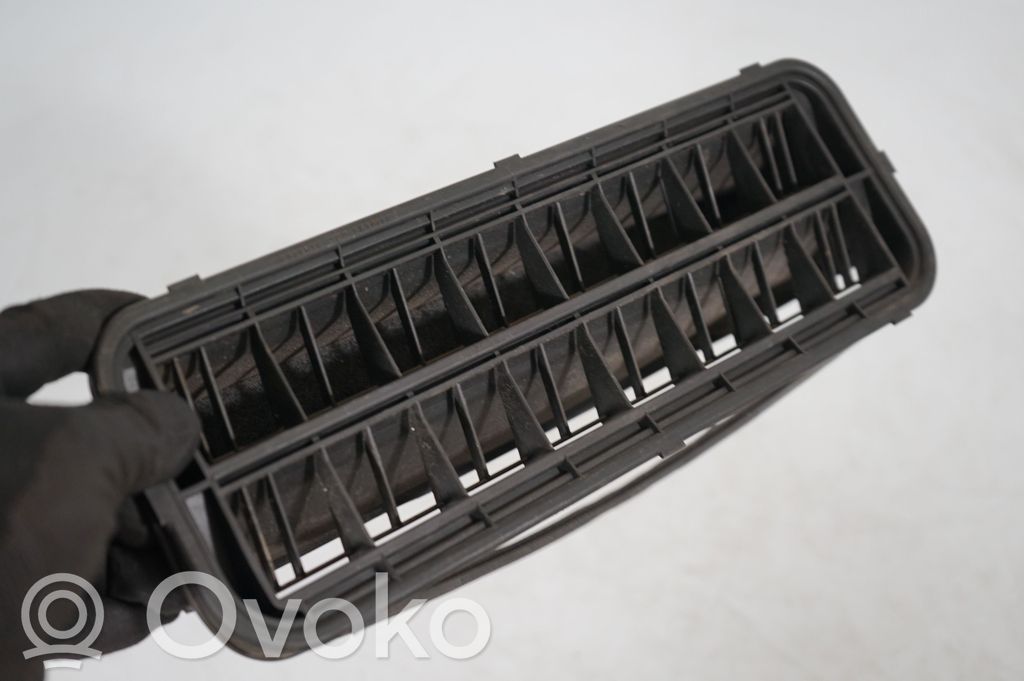 Quarter panel pressure vent (6)