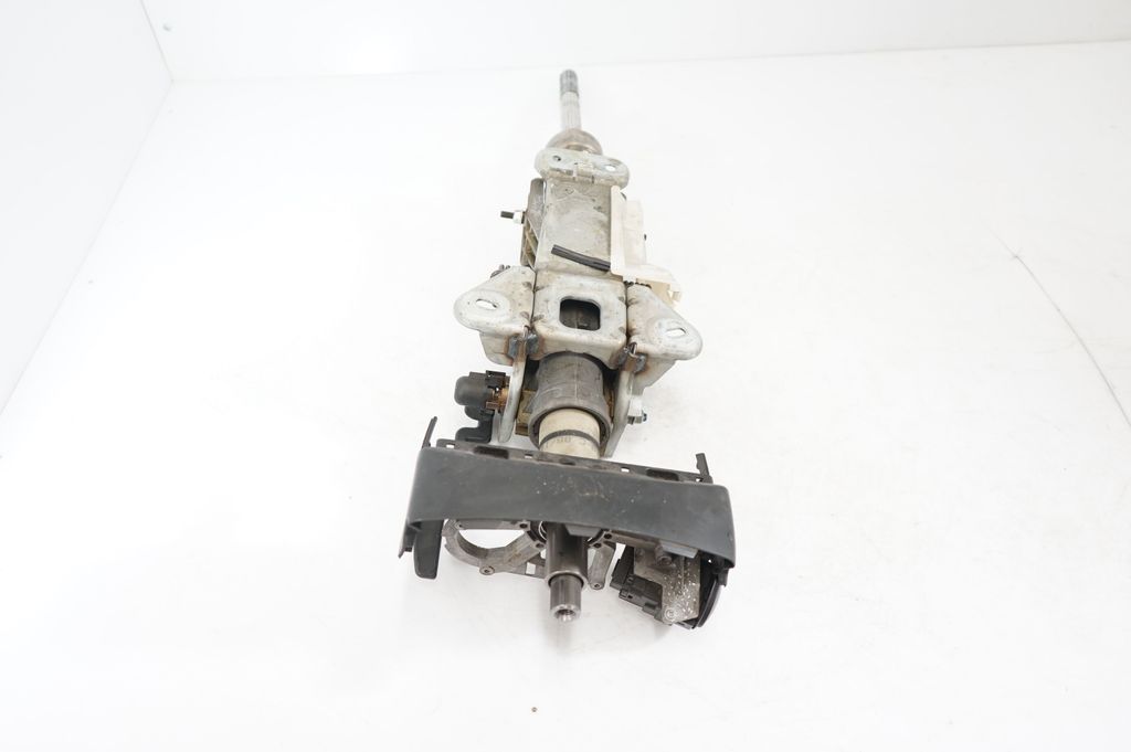 Steering wheel axle (5)