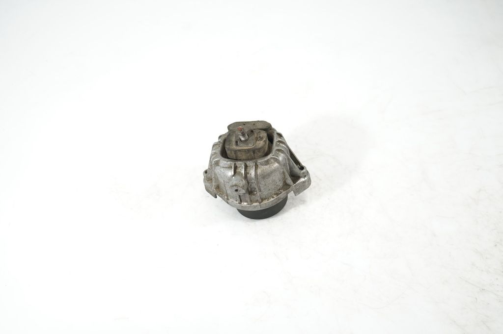 Engine mount bracket (2)