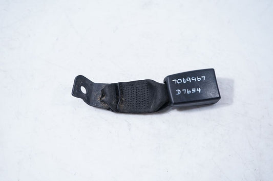 Rear seatbelt buckle