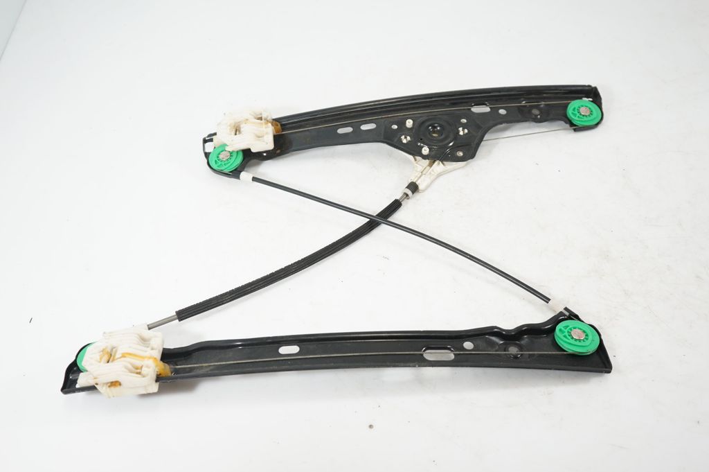 Front door window regulator with motor (5)