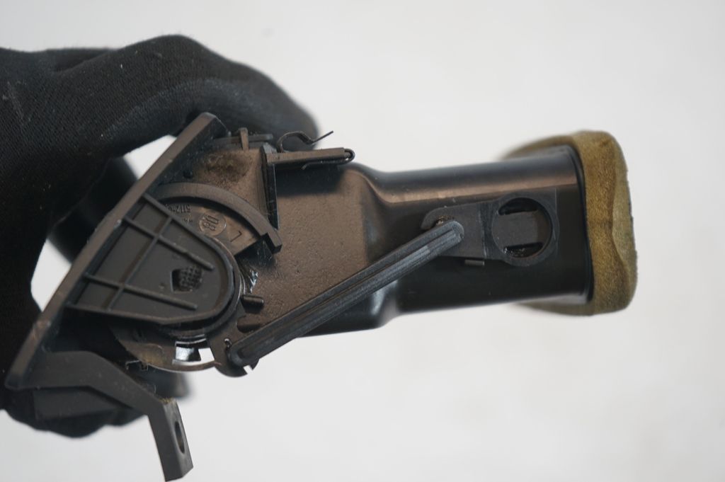 Dashboard side air vent grill/cover trim (6)