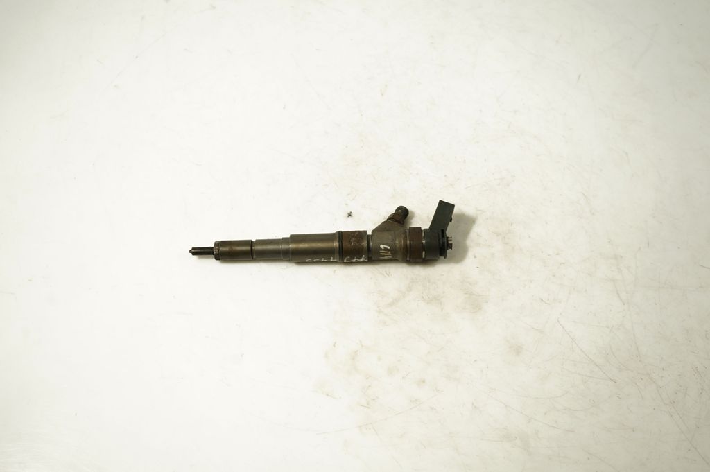 Fuel injector (4)
