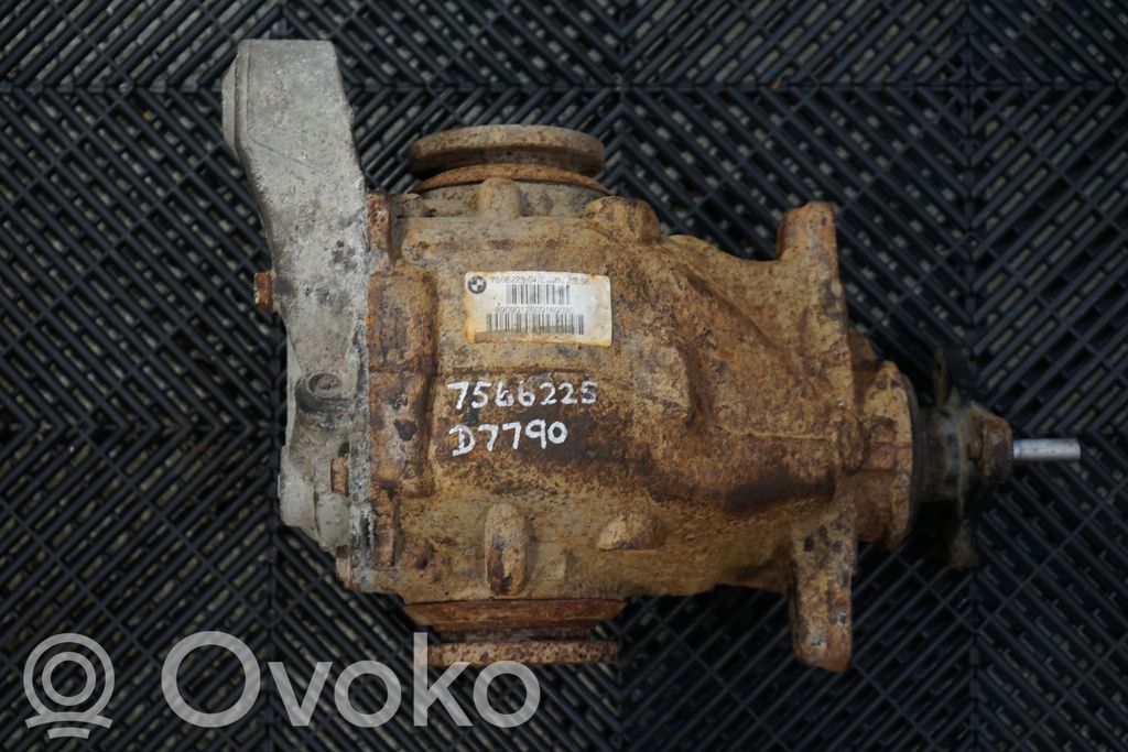 Rear differential (6)