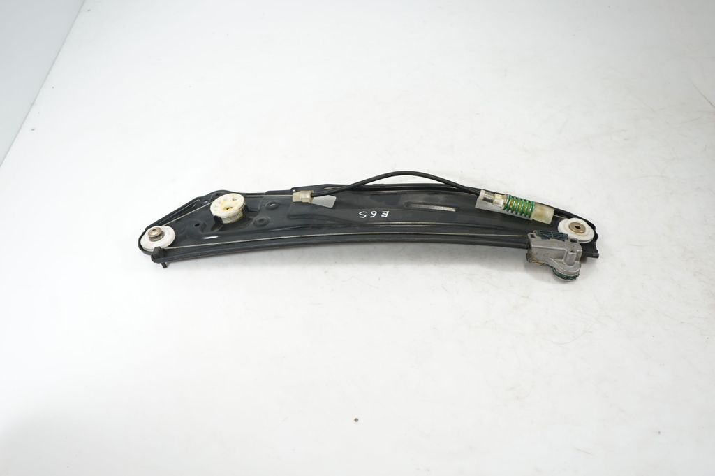 Rear door window regulator with motor (5)
