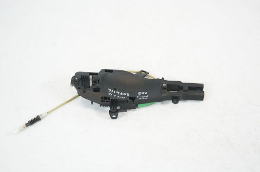 Front door coupe exterior handle/bracket