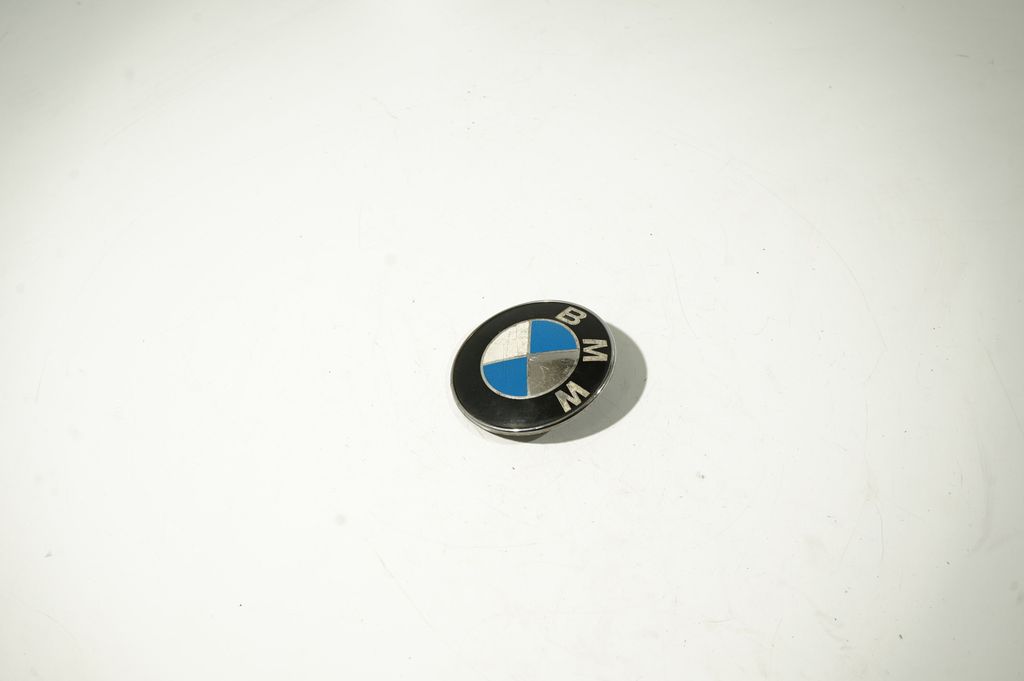 Manufacturer badge logo/emblem (2)