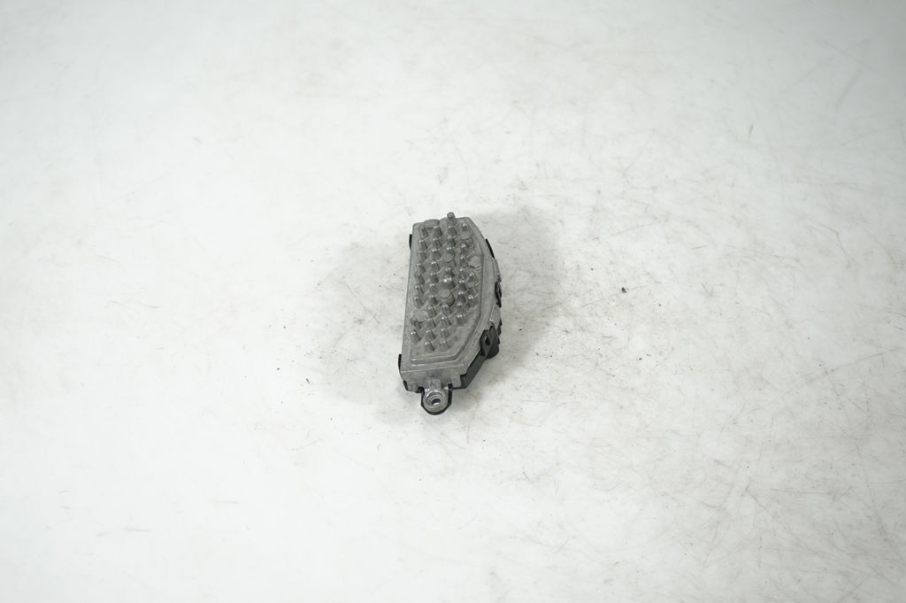 Heater blower motor/fan resistor (2)