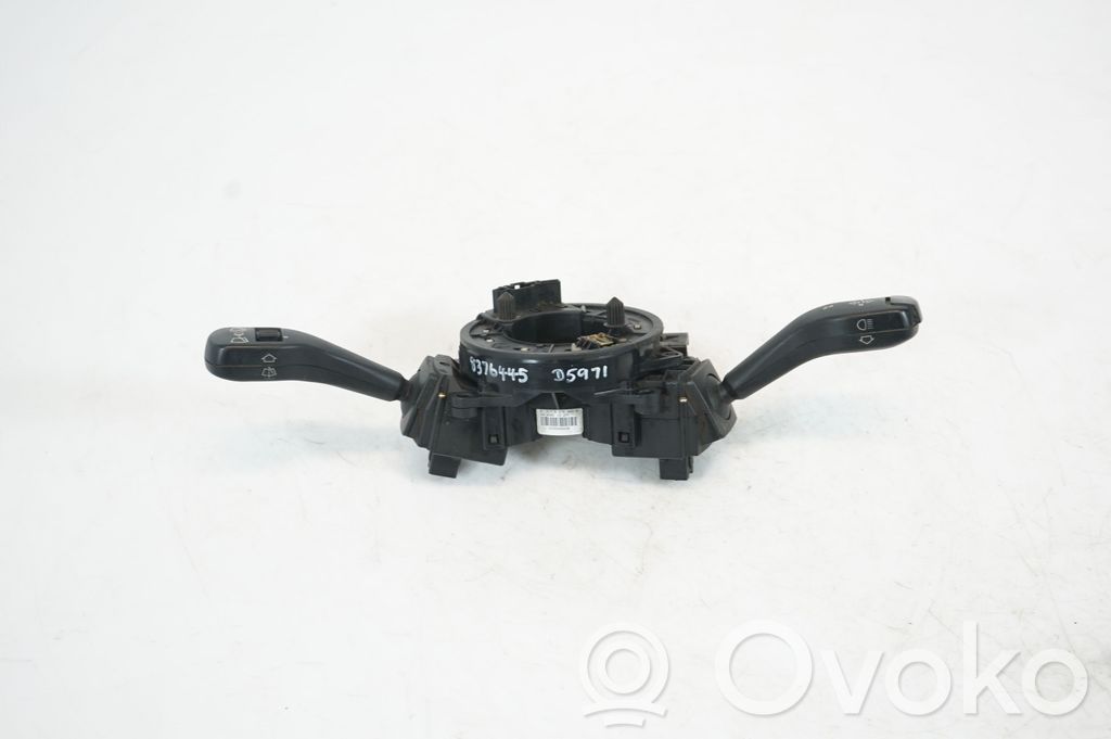 Wiper turn signal indicator stalk/switch