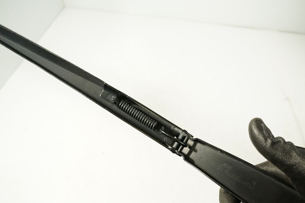 Windshield/front glass wiper blade (8)